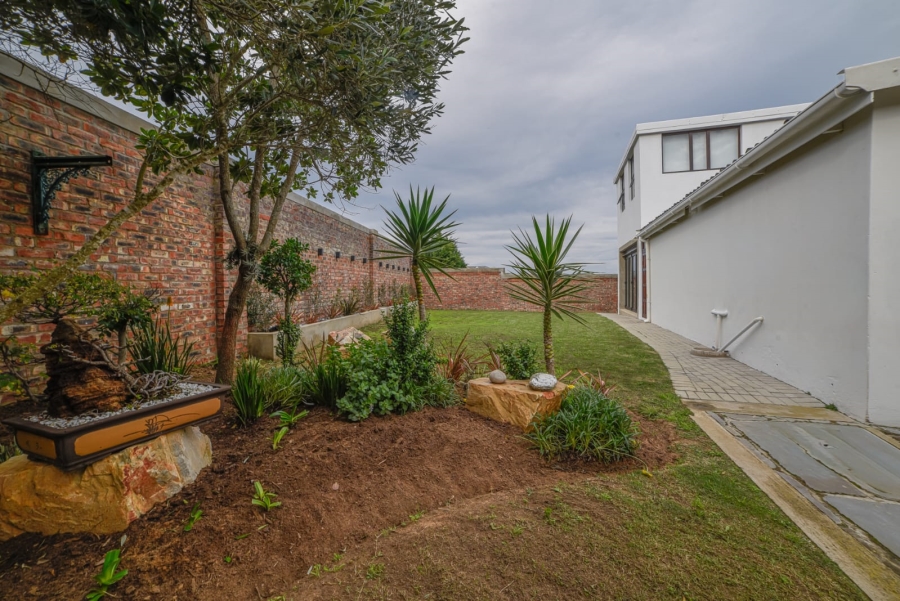 3 Bedroom Property for Sale in Dana Bay Western Cape
